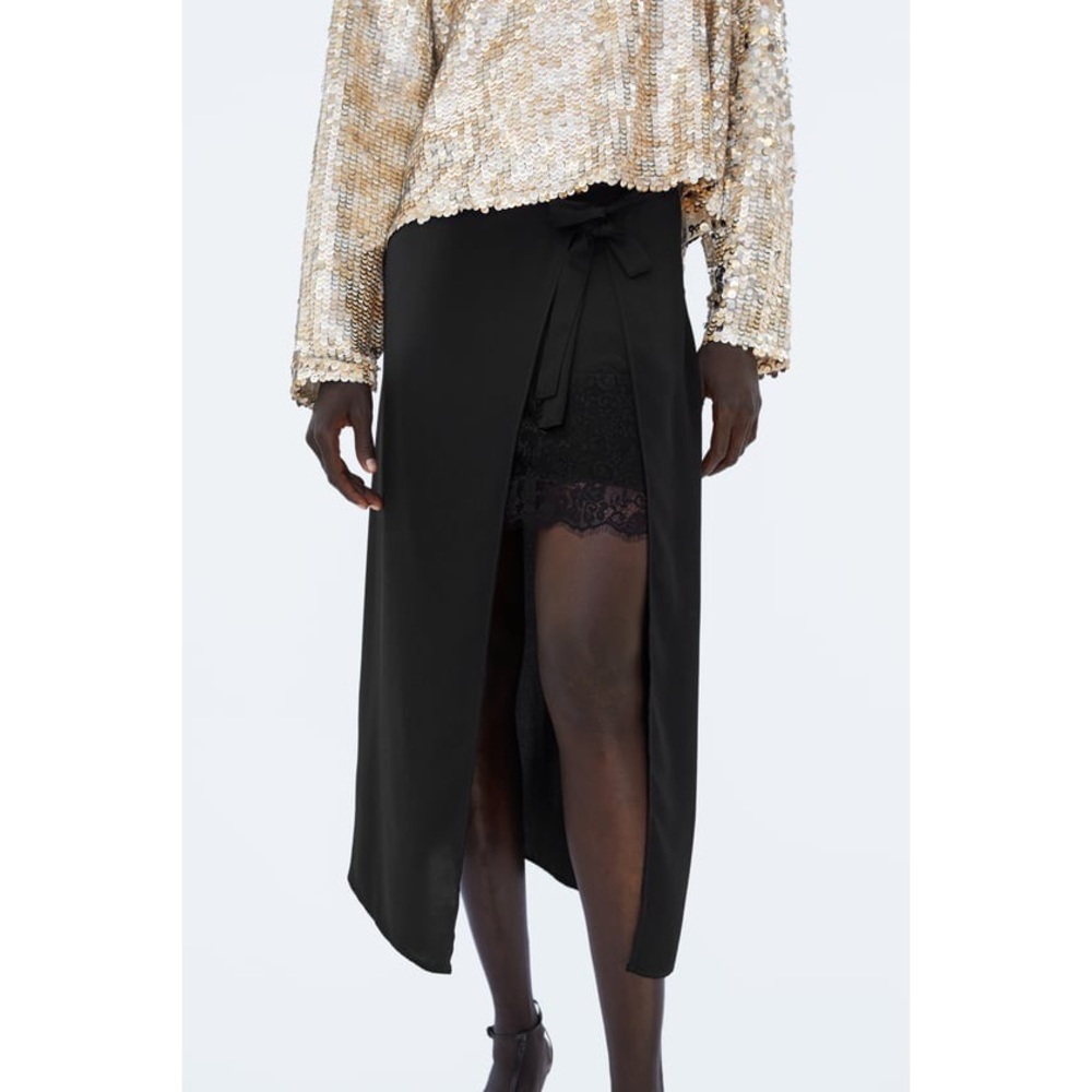 Zara Wrapped skirt with Lace Deatil